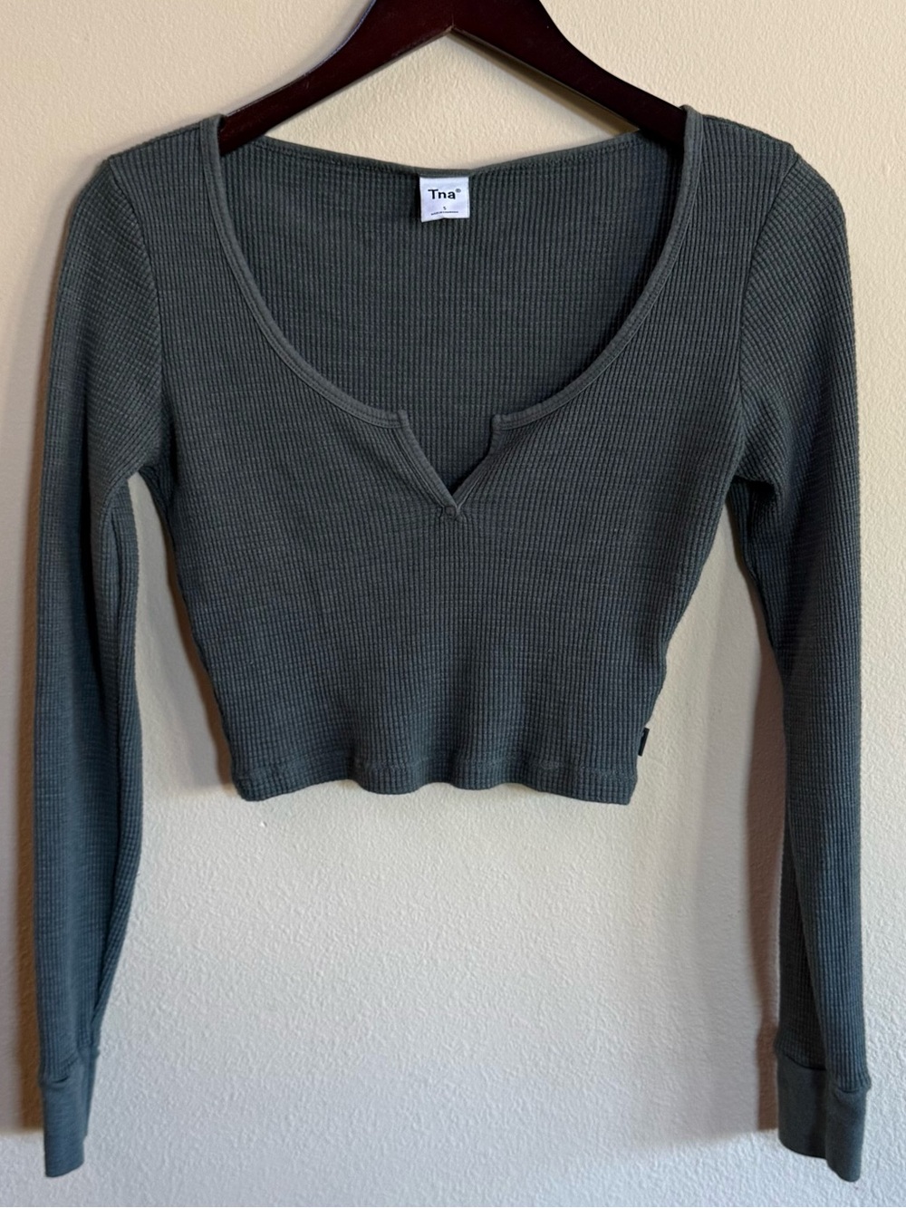 Aritzia TNA Olive Green Cropped Waffle Knit Long Sleeve Top
